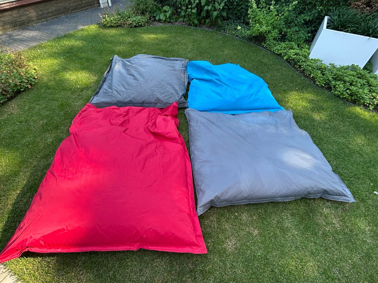 Zitzakken 4 stuks maar ook per stuk te koop, Ophalen, Gebruikt, Meerkleurig, Zitzak