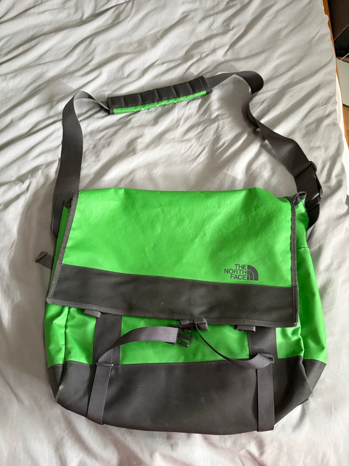 North Face Schooltas - Groen/Grijs Schoudertas, Gebruikt, Schoudertas, 30 tot 40 cm, Groen