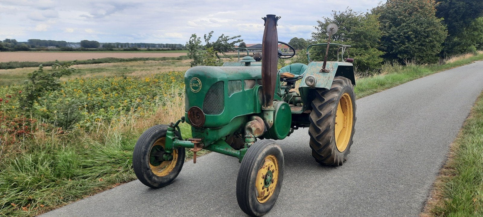 Diverse oude tractortjes, Lanz, Massey Harris, Hanomag, Gebruikt, Tot 2500, Tot 80 Pk, Ophalen