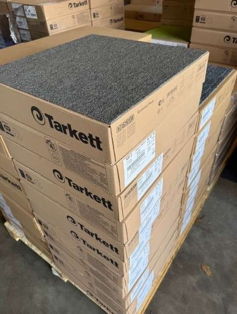 Desso Essence Pure 9111 grijs 50x50cm tapijttegels nieuw, Huis en Inrichting, Stoffering | Vloerbedekking, Niet ingevuld, Niet ingevuld