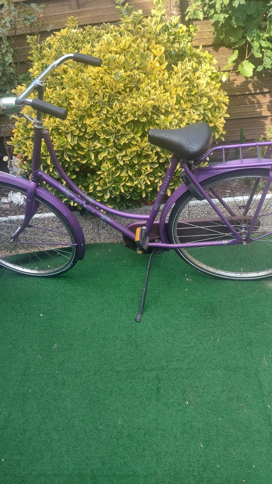 Paarse Batavus stadsfiets - Gebruikt, goede staat, Fietsen en Brommers, Fietsen | Dames | Damesfietsen, Ophalen of Verzenden