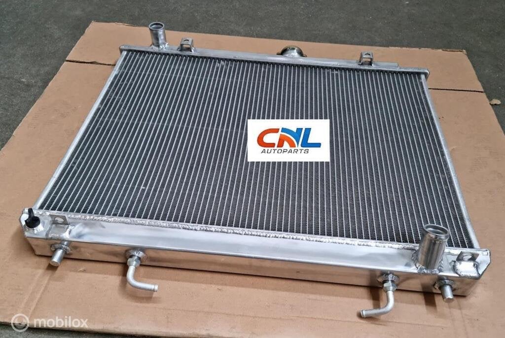 Radiateur Mitsubishi Pajero Montero Shogun NM NP NS NT, Nieuw, Ophalen of Verzenden