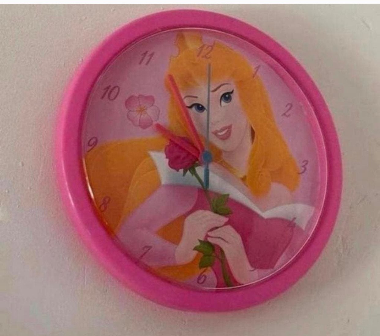 Nieuwe Wandklok met Disney Prinses Aurora, Ophalen, Wandklok, Analoog, Werkt op batterijen
