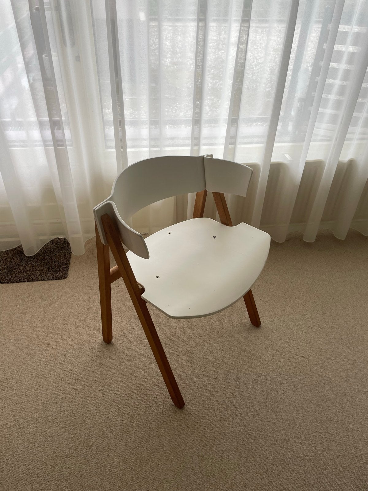 Vintage Victor Bernt Deens Design stoel, Huis en Inrichting, Stoelen, Gebruikt, Wit, Ophalen of Verzenden, Eén