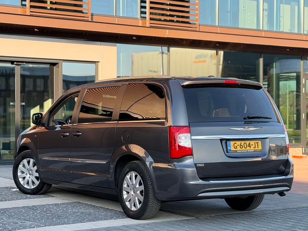 VIP Town&Country Voyager 3.6i V6 283PK+ 7P LWB LIMITED Dvd !, Auto's, Chrysler, Parkeersensor, Grand Voyager, 7 stoelen, Leder