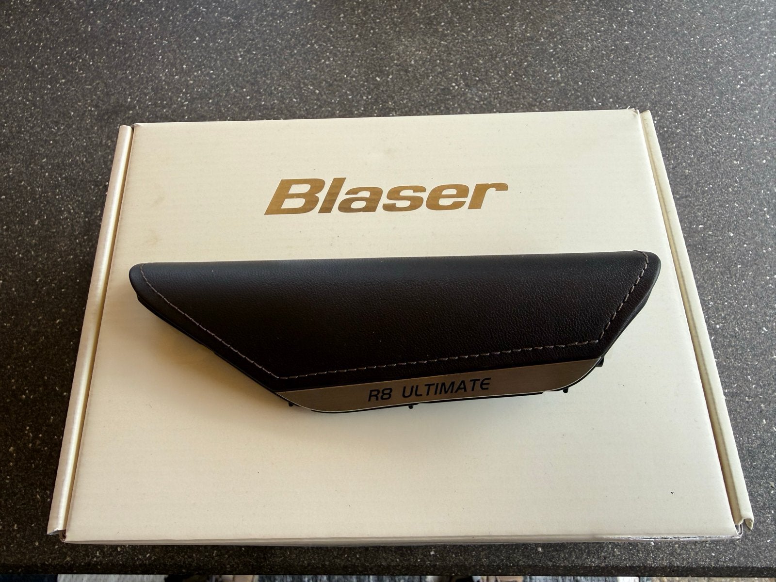 Blaser R8 Ultimate lederen wangstuk en schouderstuk, Ophalen of Verzenden, Zo goed als nieuw