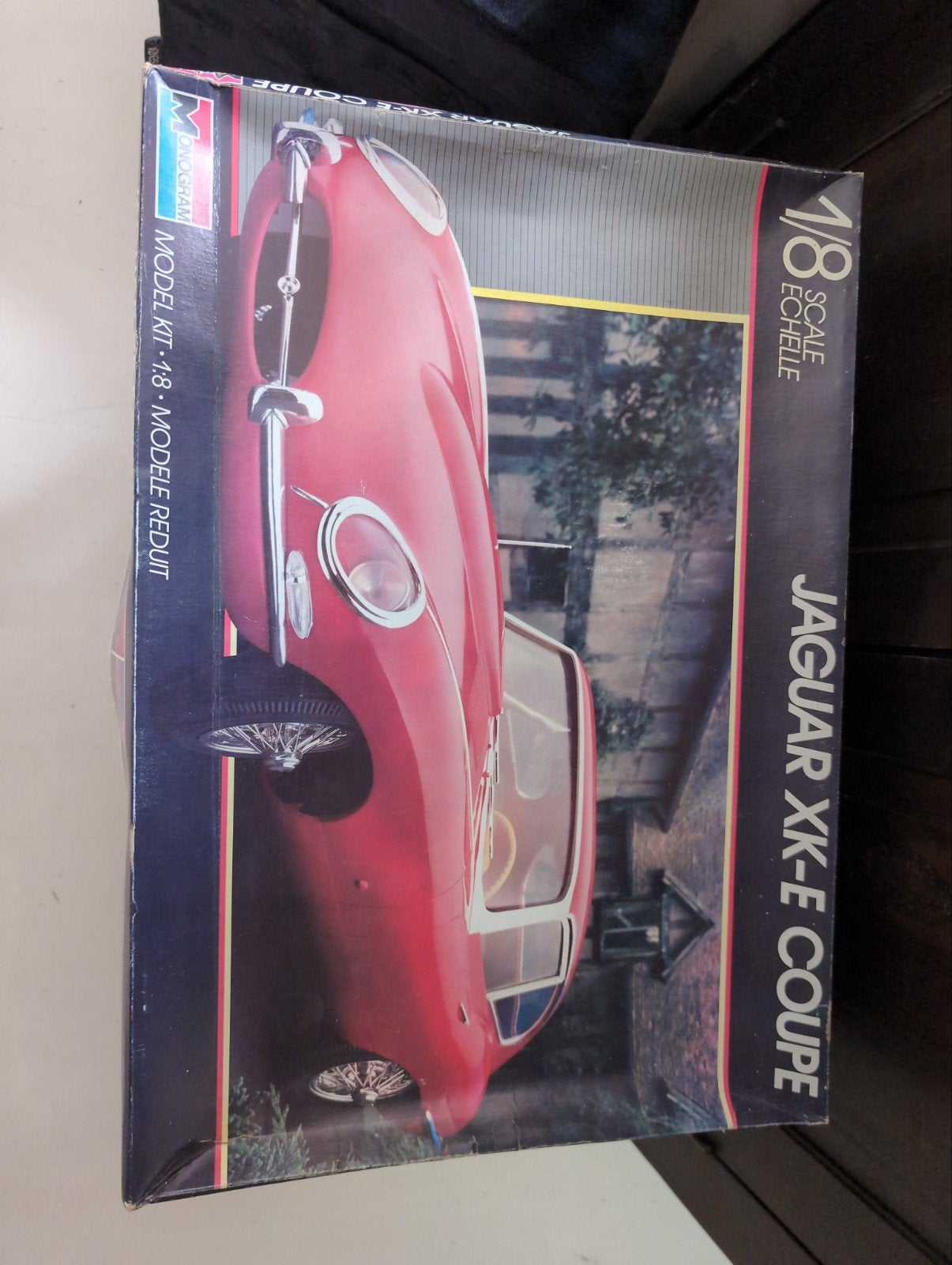 Monogram Jaguar XK-E Coupe Modelbouwkit 1:8, Hobby en Vrije tijd, Ophalen, Auto, Groter dan 1:32, Nieuw