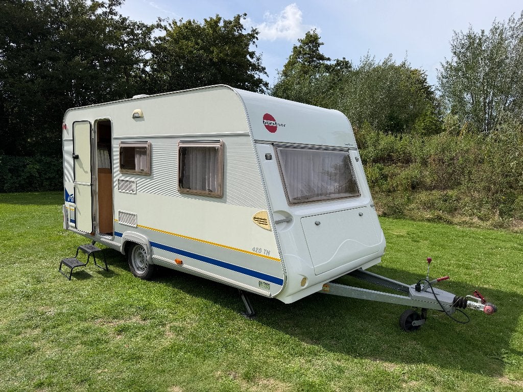 Bürstner Fun 420 TN – 2003 | 4-persoons | 1ste eigenaar, Caravans en Kamperen, Caravans, Dwarsbed, Schokbreker, Treinzit, 750 - 1000 kg