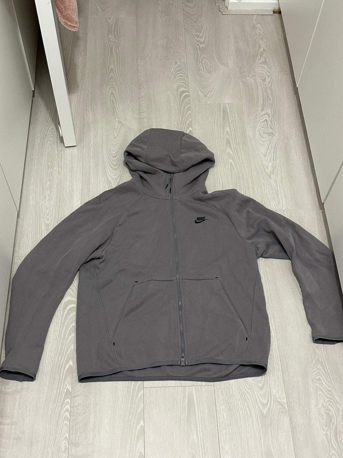 Nette Origineel Nike Tech Fleece | Gunsmoke Limited Edition, Kleding | Heren, Truien en Vesten, Ophalen of Verzenden, Zo goed als nieuw