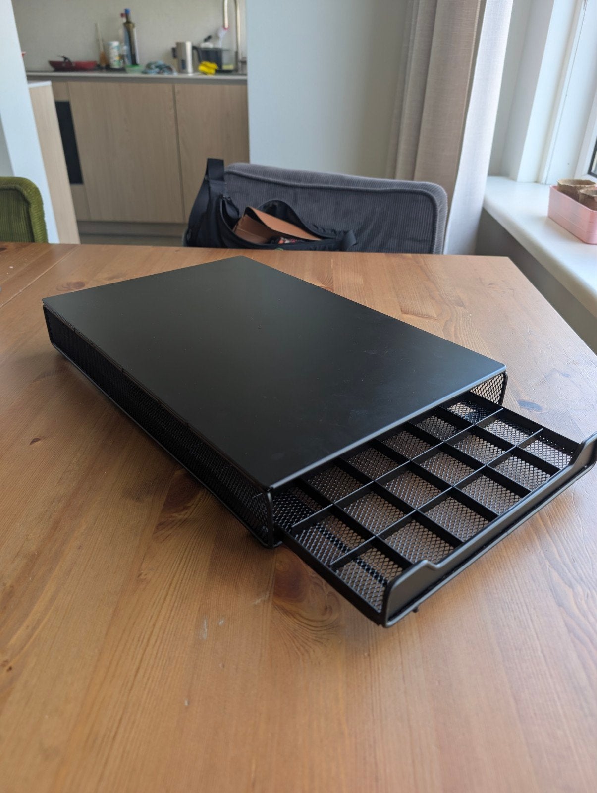 Nespresso koffiecuplade voor 54 cups, Ophalen, Zo goed als nieuw, Metaal, Zwart