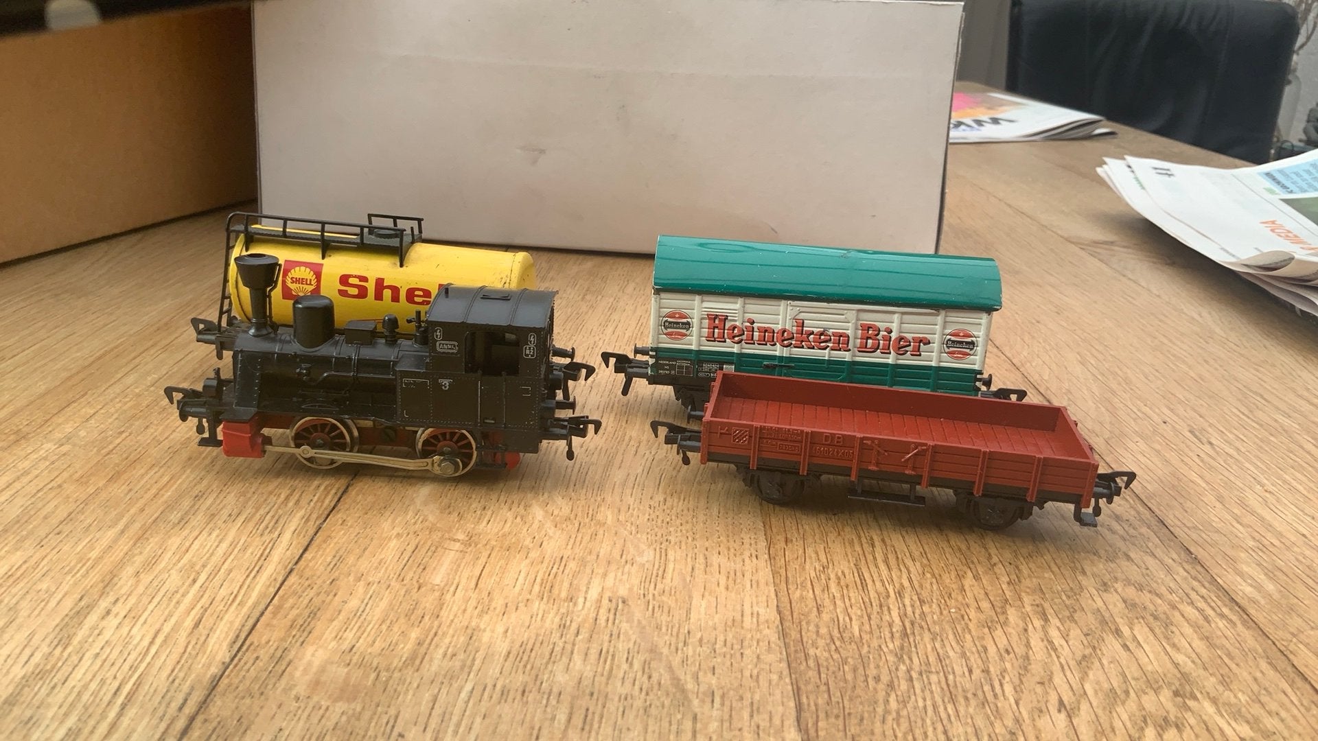 Fleischmann Anna met 3 wagons, Hobby en Vrije tijd, Gelijkstroom, Fleischmann, Ophalen of Verzenden, Gebruikt
