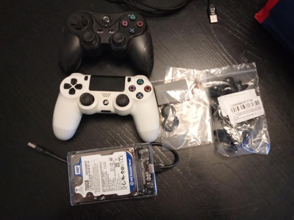 Te koop controllers en schijf en onderdelen, Ophalen, Controller