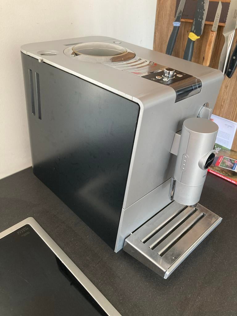 Jura ENA 7 Volautomatische koffiemachine, Witgoed en Apparatuur, Koffiezetapparaten, Ophalen, Afneembaar waterreservoir, Gebruikt