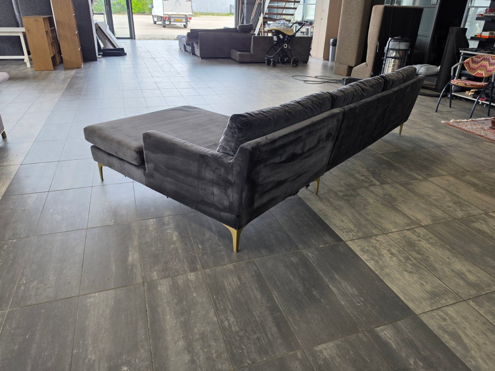 Foto 6 van ✅️️️️️ GEREINIGD antraciet velvet hoekbank 300x160 | BEZORGE