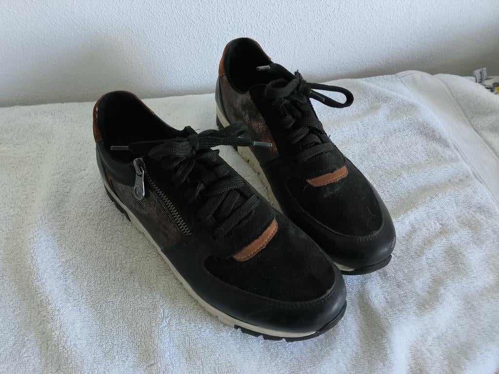 Rieker sneakers maat 40, Kleding | Dames, Schoenen, Zwart, Ophalen of Verzenden, Sneakers of Gympen, Gedragen
