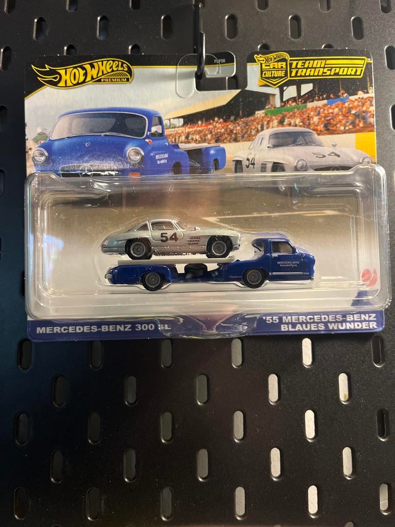 Hot Wheels Premium Team Transport '55 Mercedes-Benz Blaues W, Hobby en Vrije tijd, Modelauto's | Overige schalen, Ophalen of Verzenden