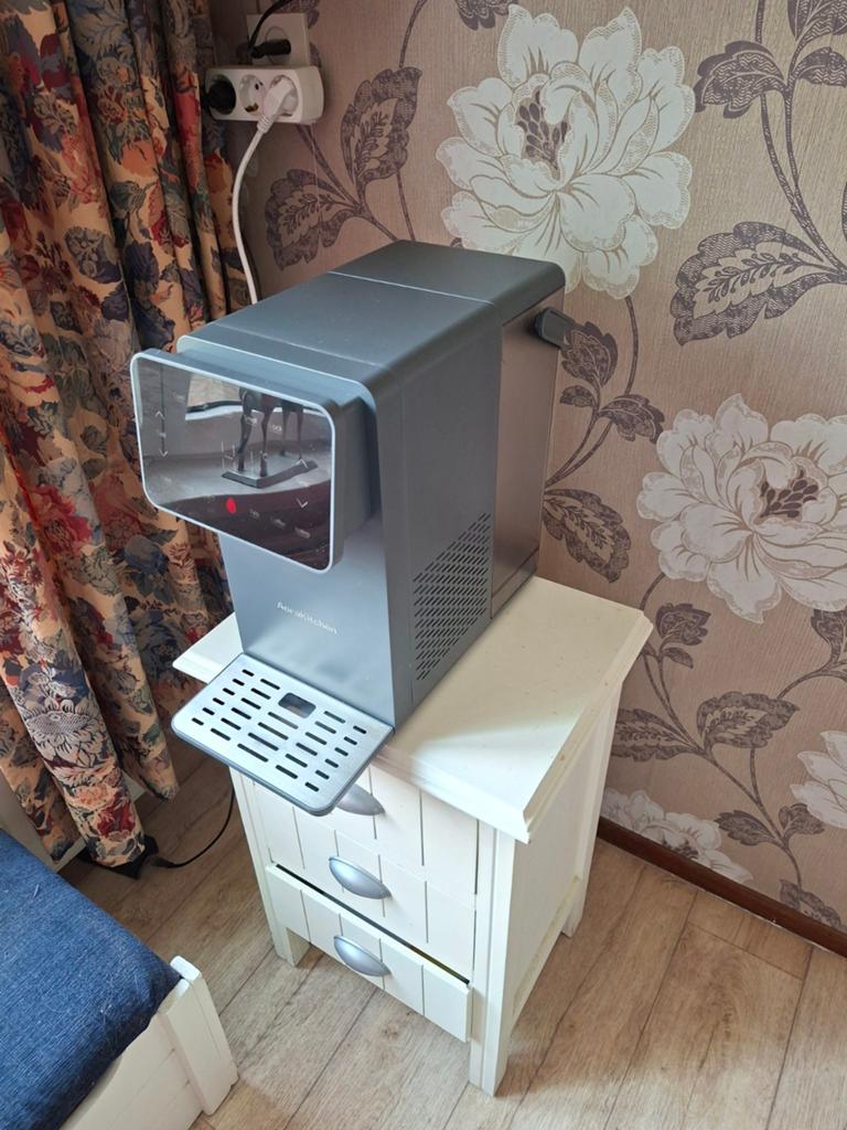 Heetwaterkoker voor bakje thee en koffie nieuwstaat, Ophalen, Zo goed als nieuw, Koffiemachine