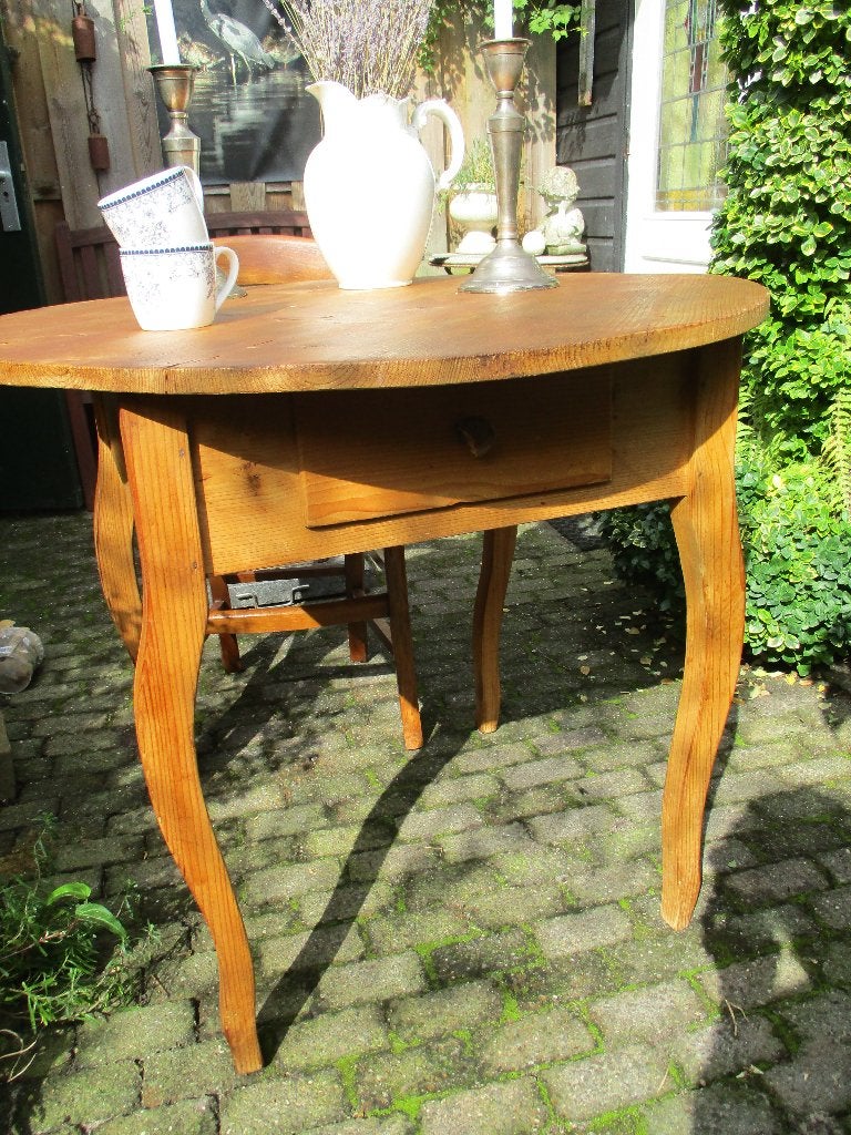 Brocante tafel, Ophalen