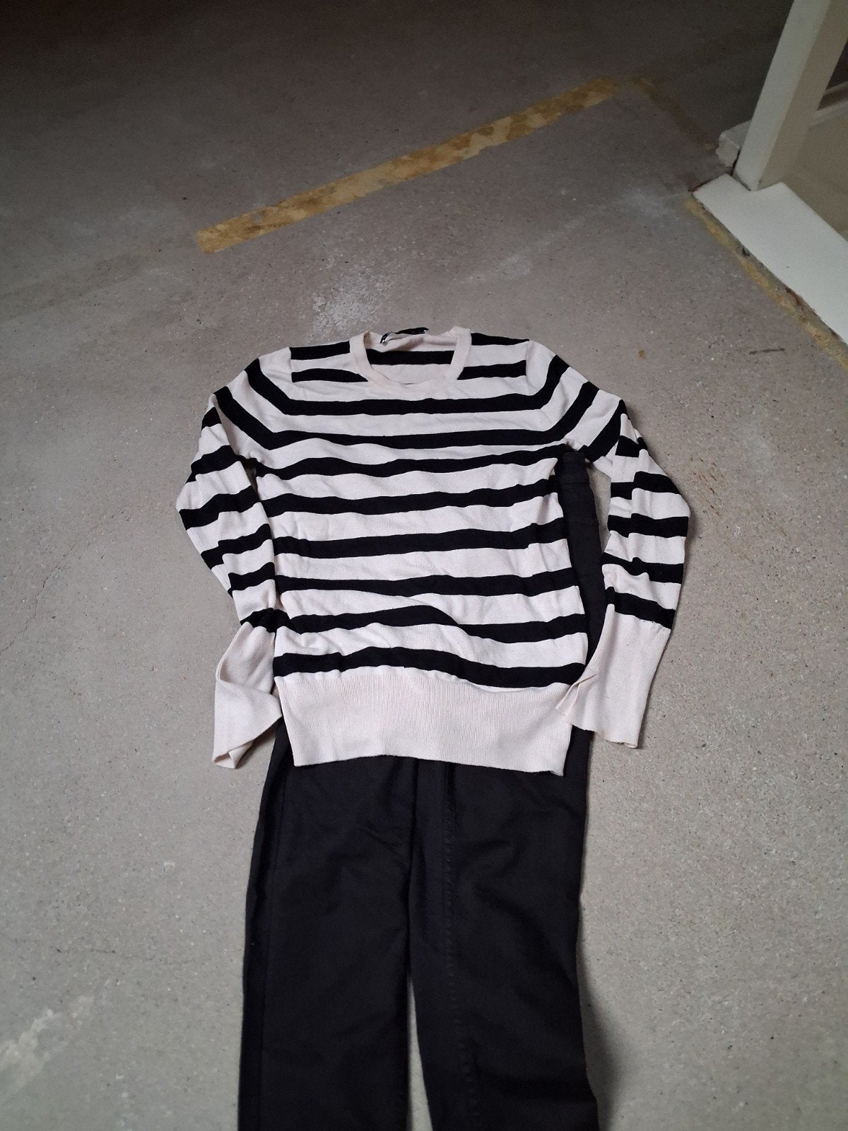Dames/meisjes set  Zara 34, Kleding | Dames, Broeken en Pantalons, Zara, Ophalen of Verzenden, Zo goed als nieuw, Maat 34 (XS) of kleiner