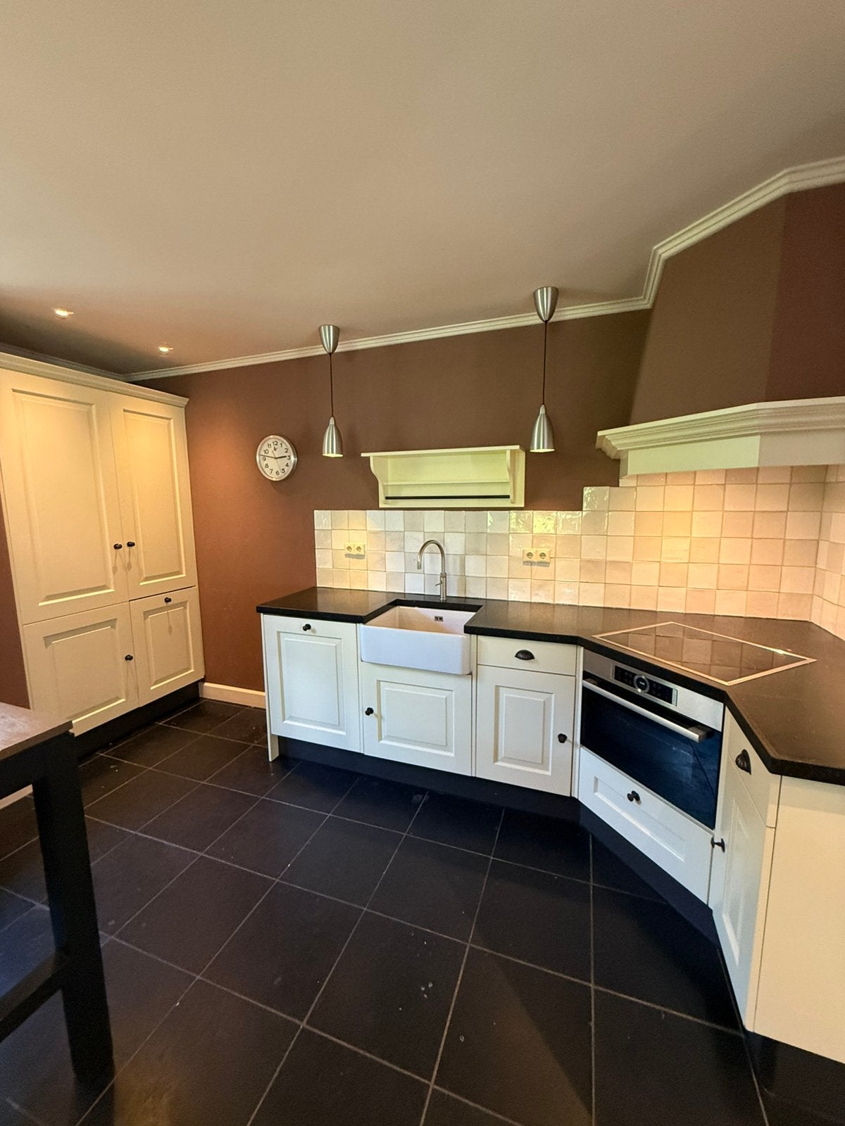 Landelijke Hoekkeuken + Apparatuur + Quooker + GEDEMONTEERD, Huis en Inrichting, Keuken | Complete keukens, Hoekkeuken, Graniet of Steen