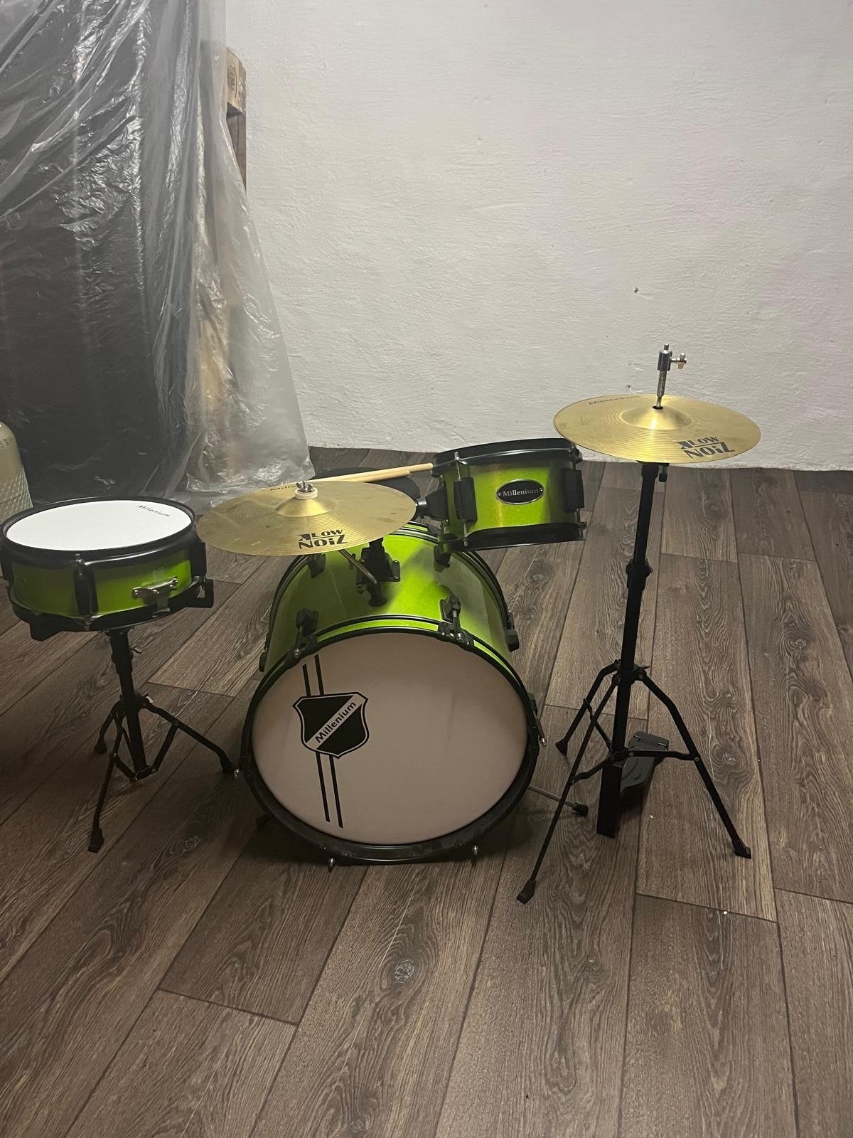 Millenium Junior Drumstel - Compleet en Zo Goed als Nieuw, Muziek en Instrumenten, Ophalen, Zo goed als nieuw, Overige merken