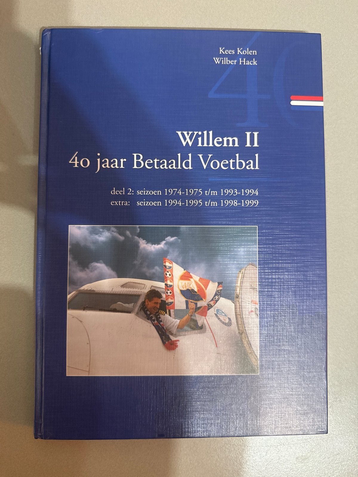 Willem II: 40 jaar Betaald Voetbal - Deel 2, Ophalen of Verzenden, Zo goed als nieuw, Balsport