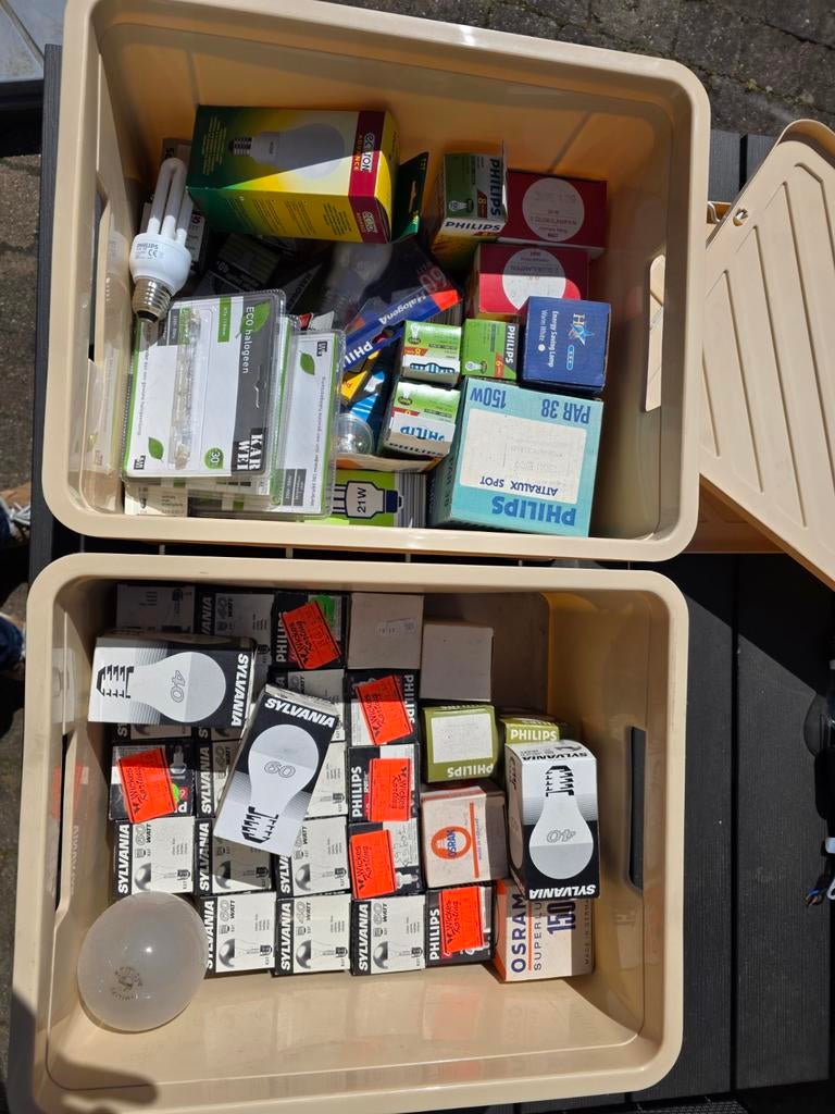 Grote partij diverse gloeilampen en spaarlampen, Ophalen, Nieuw, Vintage, Klassiek