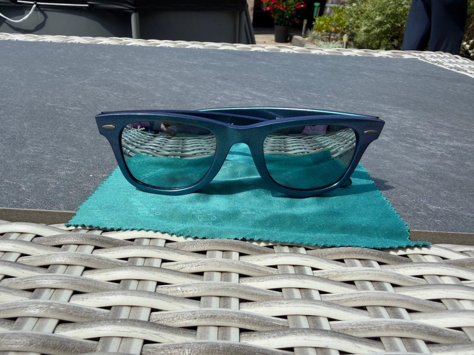 Ray-Ban Wayfarer Cosmo Collection Mercury Zonnebril, Ophalen, Zonnebril, Blauw, Zo goed als nieuw