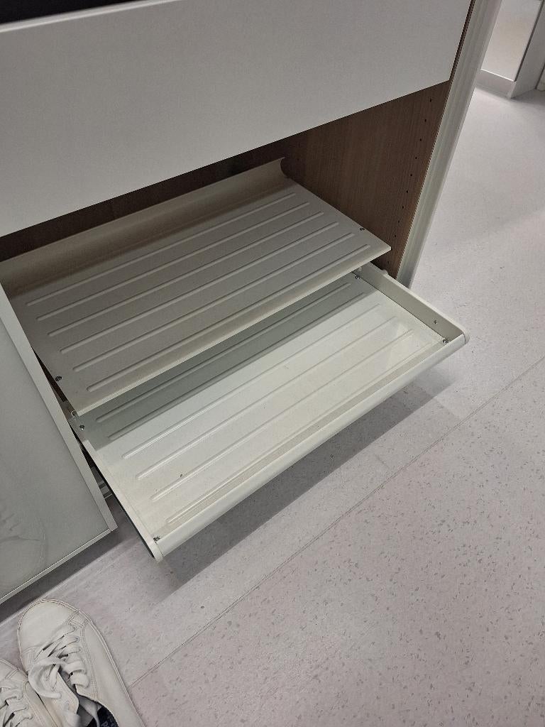 Schoenenrek pax kleerkast, Ophalen, Zo goed als nieuw