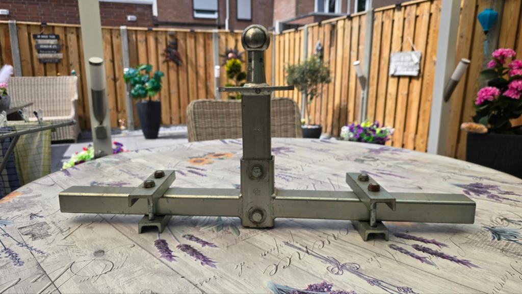 Fietsdrager plaatsen op trekhaakkogel, Ophalen of Verzenden, Gebruikt