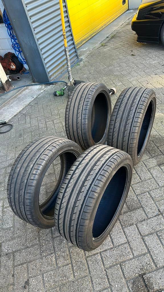 Hifly 235 40 19 banden 4x zomer, Auto-onderdelen, Banden en Velgen, 235 mm, Band(en), Zomerbanden, Ophalen