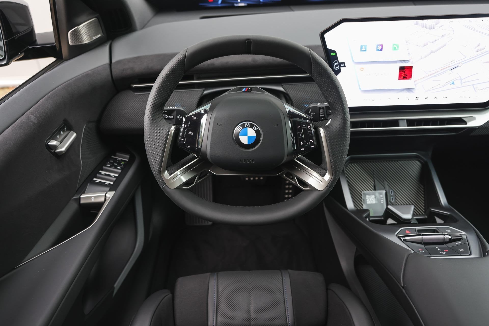BMW iX3 40 eDrive M Sport / Panoramadak / Trekhaak / 3D Head, Auto's, Dealer onderhouden, Achterwielaandrijving, 82 kWh, 320 pk