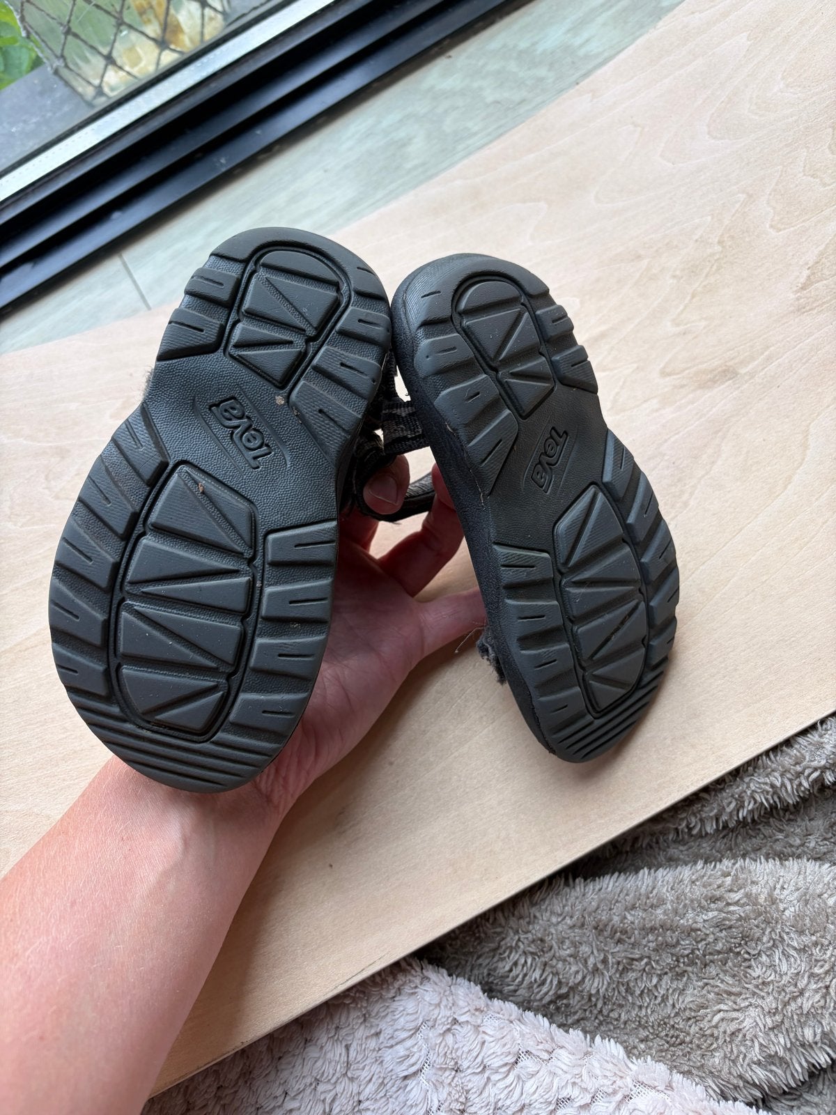 Teva sandalen maat 24/25 - Gebruikt maar nog goed, Ophalen of Verzenden, Gebruikt, Jongen of Meisje, Overige typen