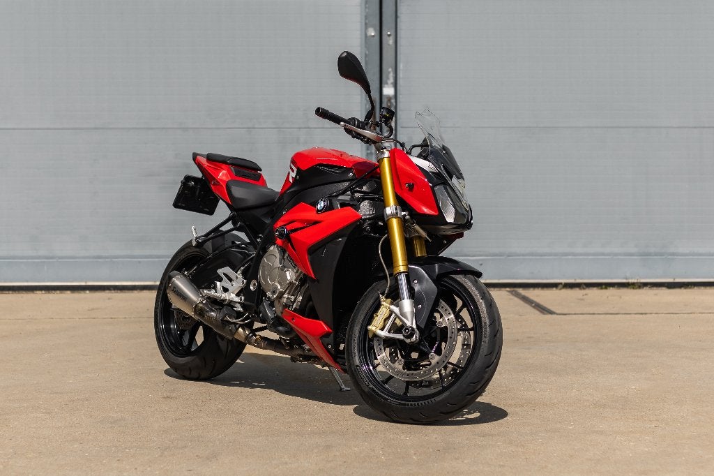 BMW S1000R Sport | Orig NL | Dealer OH | Bomvol |, Motoren, Occasion, Traction Control, 4 cilinders, Motorrijbewijs A