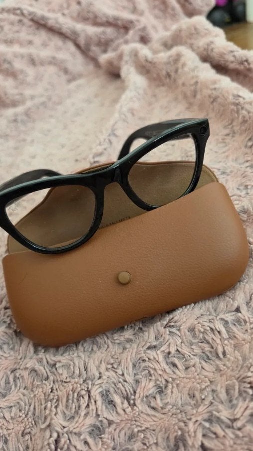 Te koop: Ray‑Ban Meta Smart Glasses Wayfarer Shiny Black, Zonnebril, Verzenden, Zwart, Zo goed als nieuw