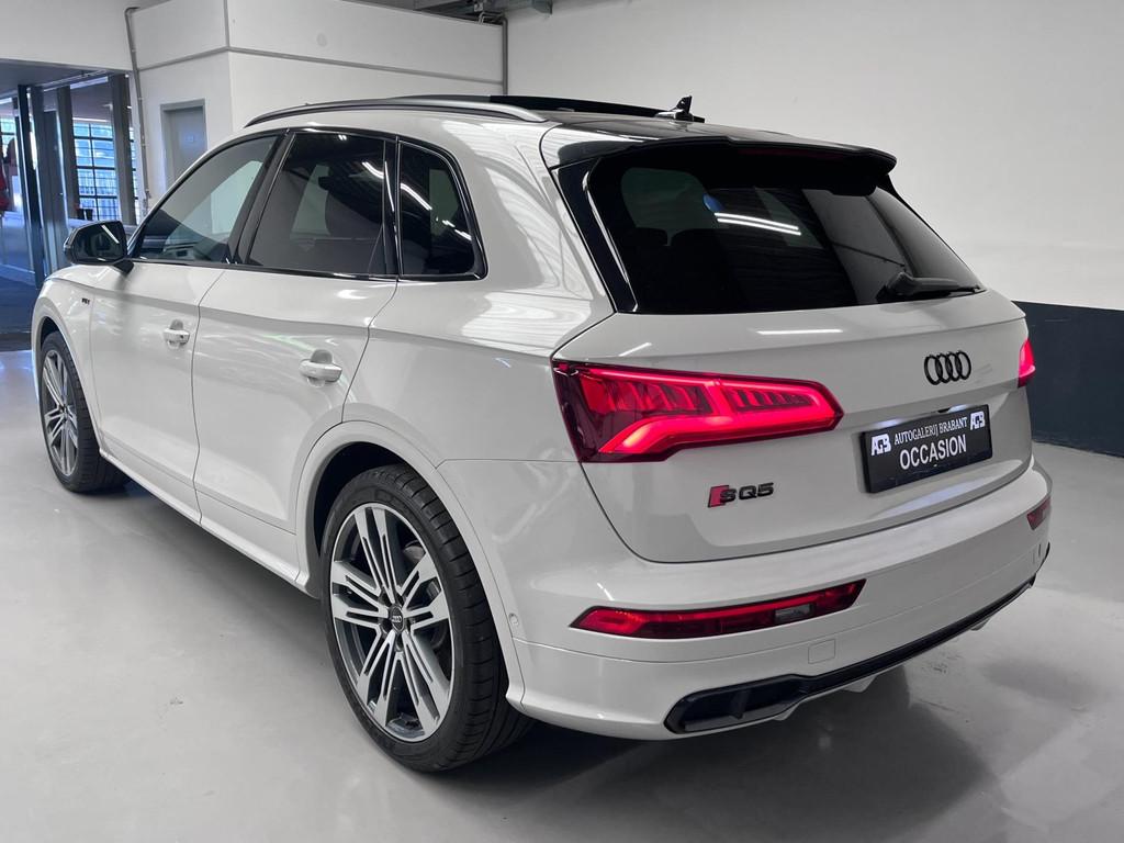 Audi SQ5 3.0 TFSI quattro Luchtvering/360Camera/Virtual/Ambi, Auto's, Automaat, 15 km/l, Gebruikt, Zwart