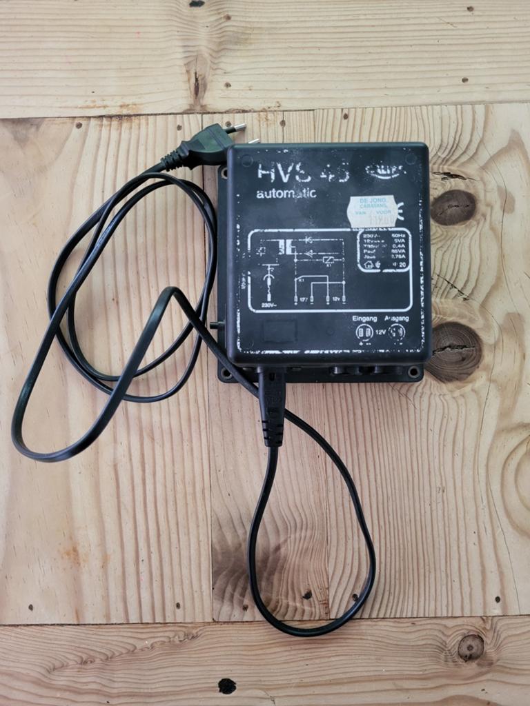 Calira HVS 45 Automatic 12V Omvormer / Trafo Caravan, Caravans en Kamperen, Caravan accessoires, Ophalen of Verzenden, Gebruikt