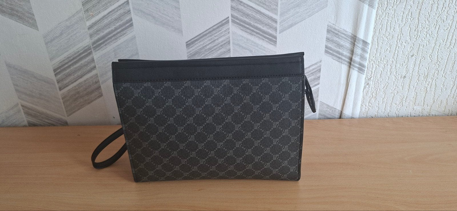 Stijlvolle heren business clutch met monogram patroon, Sieraden, Tassen en Uiterlijk, Tassen | Schoudertassen, Overige merken