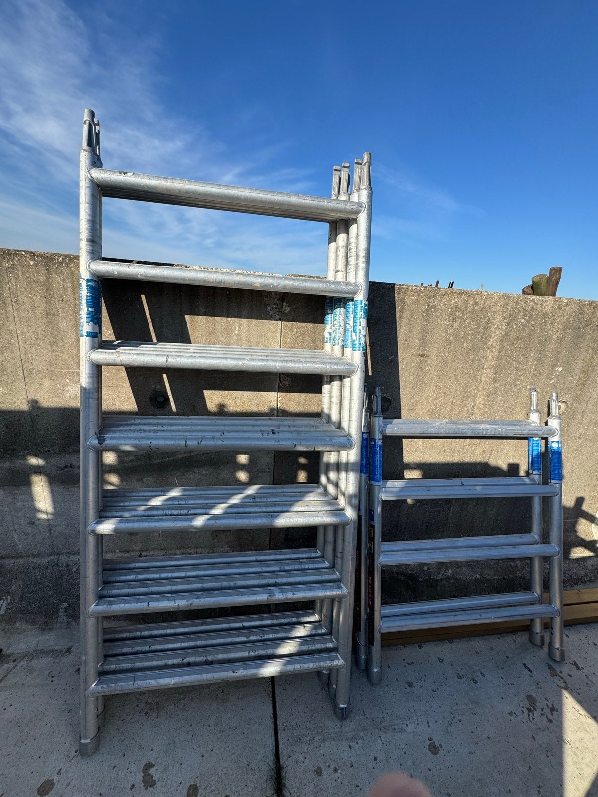 ASC Steiger 95cm: 4 frames 7 sporten, 2 frames 4 sporten, Ophalen, Gebruikt, Rolsteiger of Kamersteiger, 5 meter of hoger