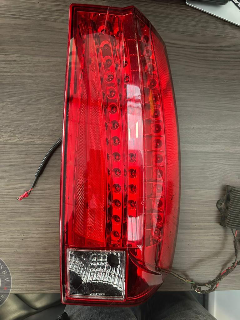 Caddilac Escalade achterlicht rechts, Auto-onderdelen, Cadillac, Gebruikt, -, -