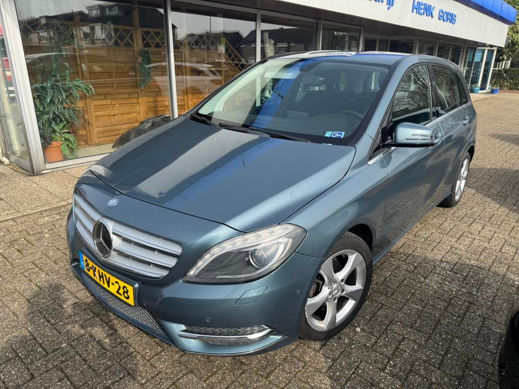 Mercedes-Benz B-Klasse 1.6 B180 5DRS Blue EFF 2013 Blauw, Voorwielaandrijving, 4 cilinders, Blauw, 122 pk