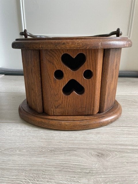 Ovaal Stoofje, Ophalen