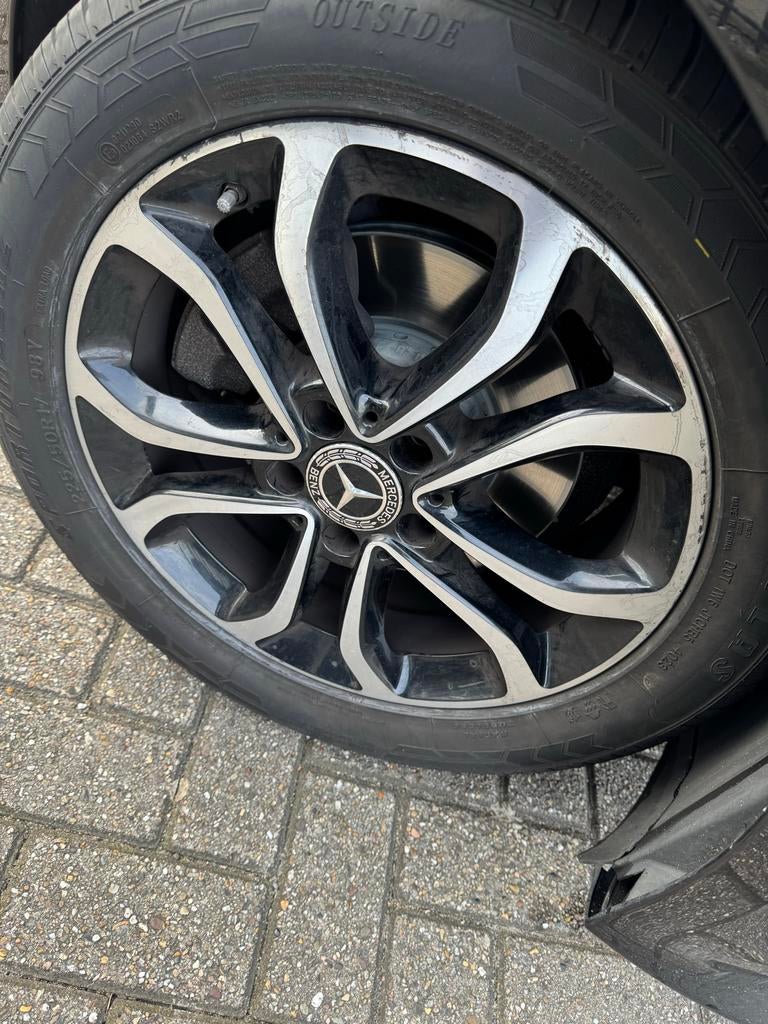 Mercedes-Benz C-Klasse C200 d  2019 Zwart Full option, Auto's, Mercedes-Benz, Automaat, Achterwielaandrijving, 1800 kg, 4 cilinders