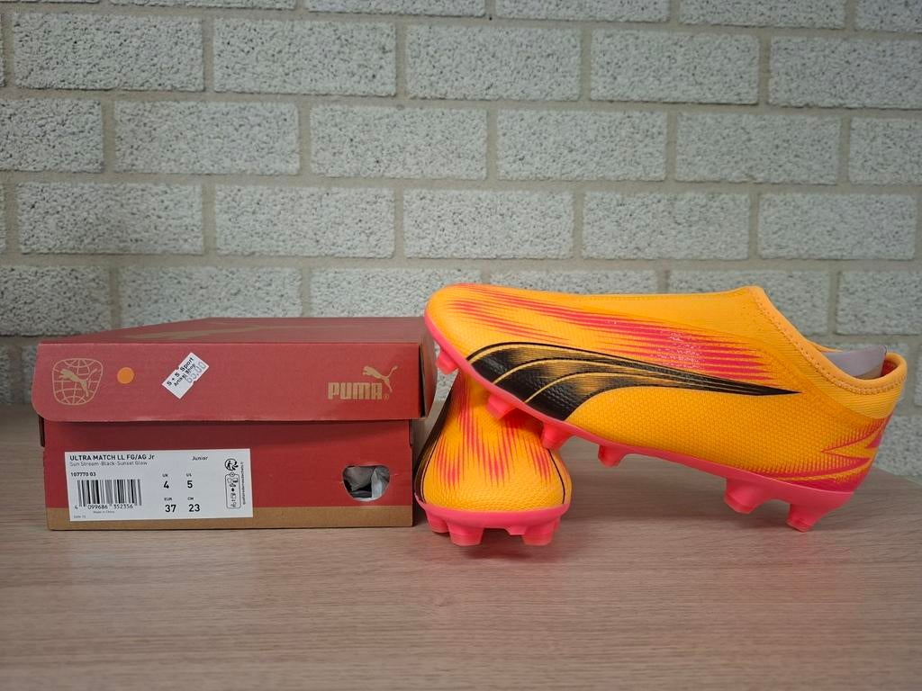 Diverse nieuwe voetbalschoenen en gymschoenen, Ophalen of Verzenden, Nieuw