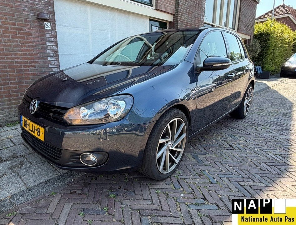 Volkswagen Golf 1.2 TSI Blue Motion 77KW 5 deurs 2010 Grijs, Auto's, Voorwielaandrijving, Stof, 4 cilinders, 610 kg