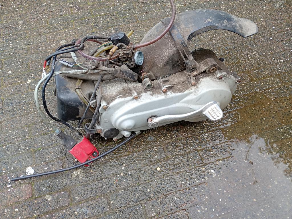 Motorblok Zip, Et2 2 takt, Fietsen en Brommers, Brommeronderdelen | Scooters, Gebruikt, Piaggio, Blok, Ophalen of Verzenden