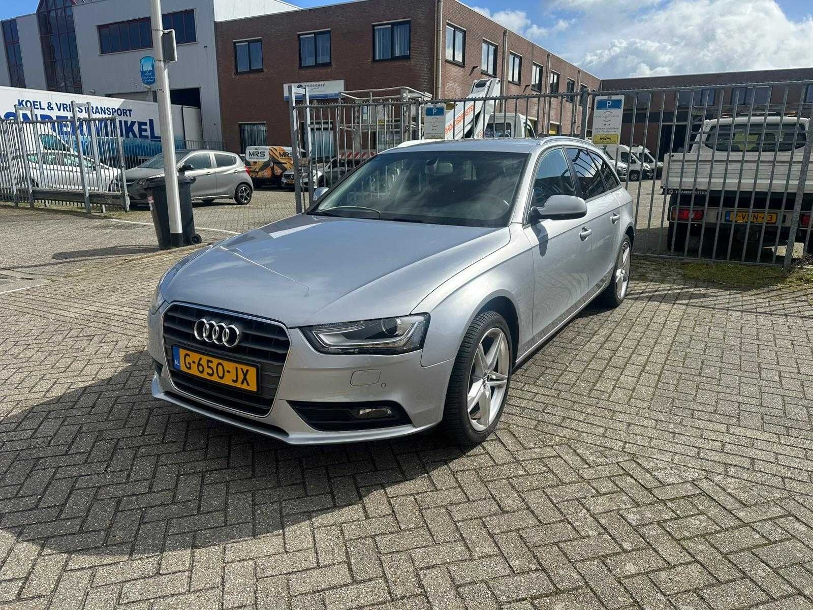 Audi - 2015 - A4 Avant - 1.8 TFSI Sport Ed. - Automaat - Per, Auto's, Audi, Automaat, Gebruikt, Euro 6, A4