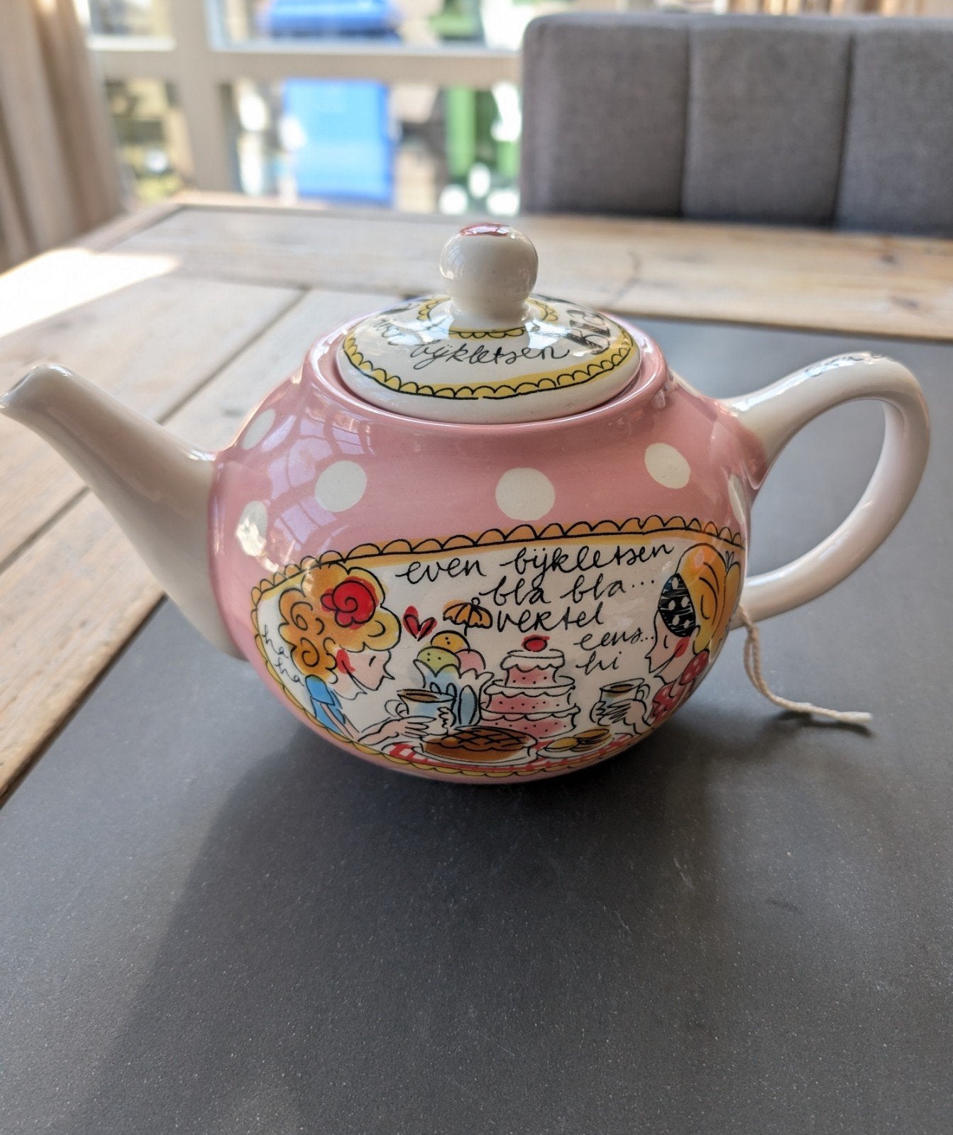 Blond Amsterdam Even Bijkletsen theepot 1,5L roze, Ophalen of Verzenden, Aardewerk, Blond Amsterdam, Theepot