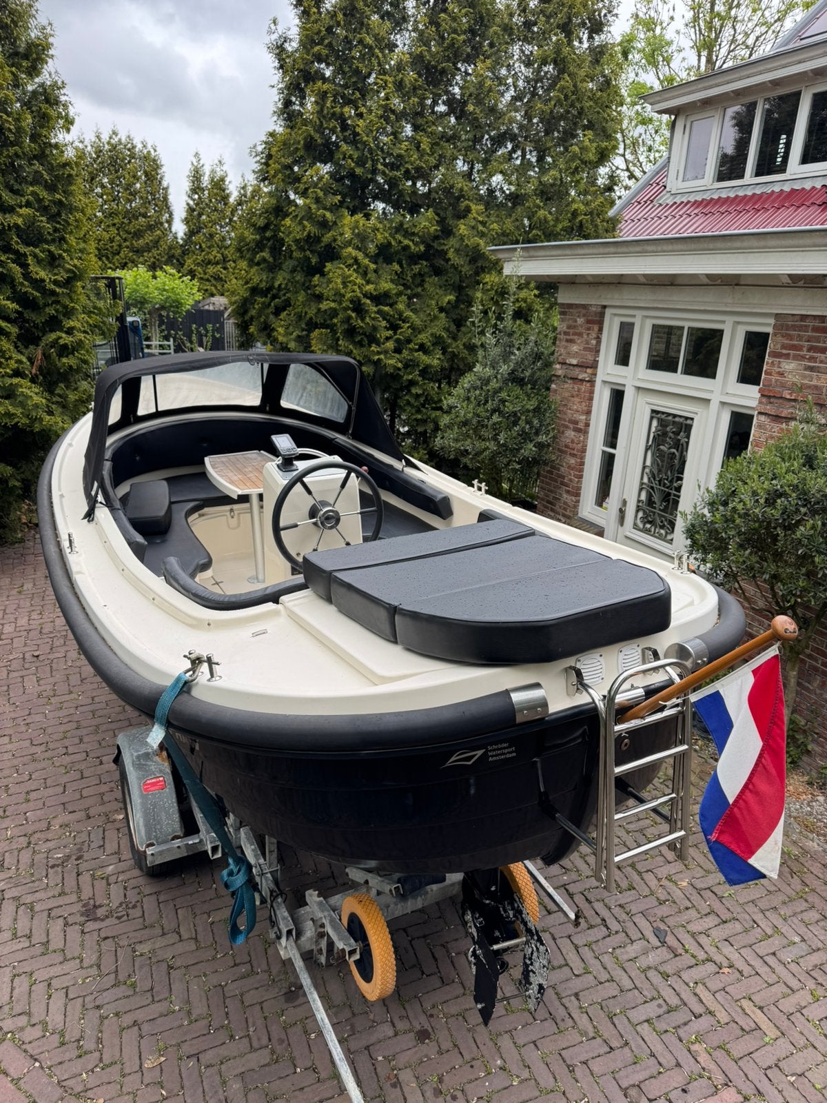 Corsiva 560 + 20pk Mercury *NIEUWE BUISKAP* ZEER NETJES, Bilgepomp, Elektrisch, Ophalen of Verzenden, Zo goed als nieuw