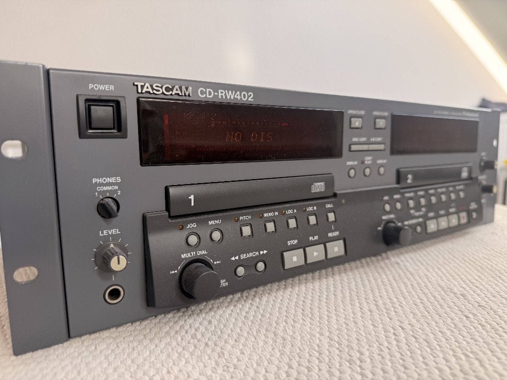 Tascam, Ophalen, Zo goed als nieuw